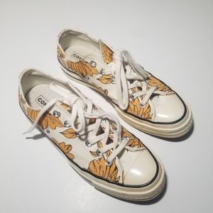 Vintage gold floral converse 8½
